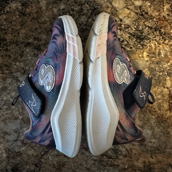 Sketchers sneakers - Picture 2 of 3